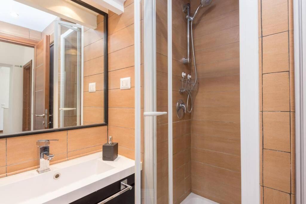 Popolo Elegant Two Bedroom Appartamento Roma